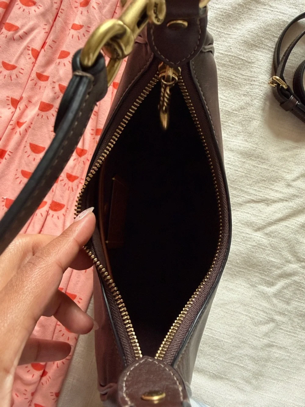 Coach Jonie 22 Glovetanned Leather Bag in Maple - Picture 4 of 5